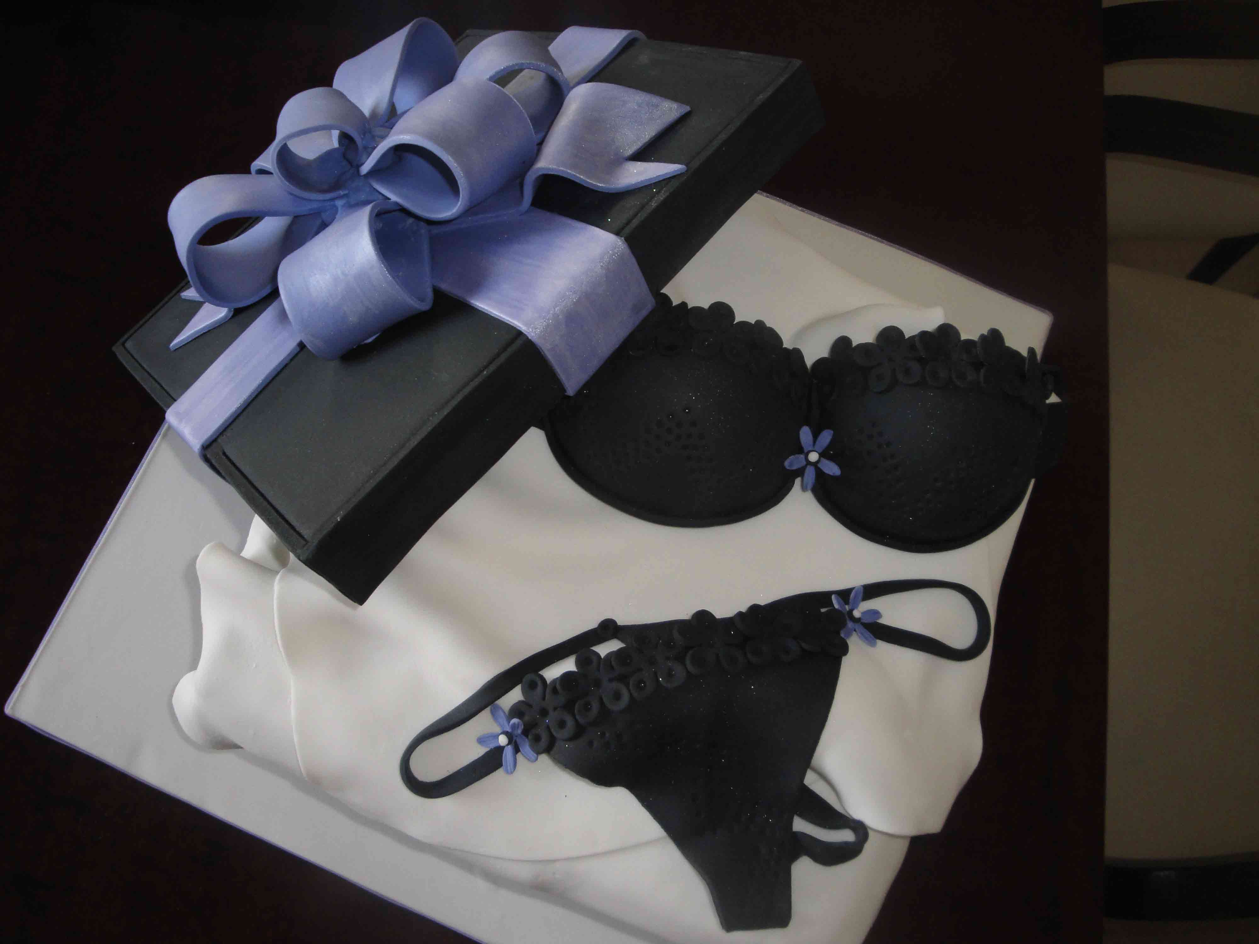 Torta di Compleanno Adulto - 28