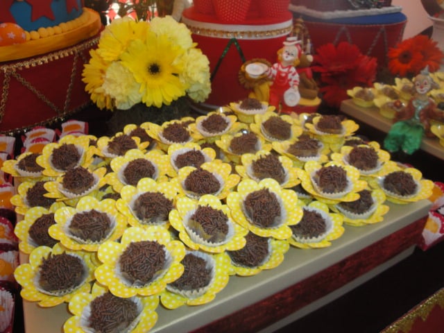 Brigadeiro de bolo de cenoura